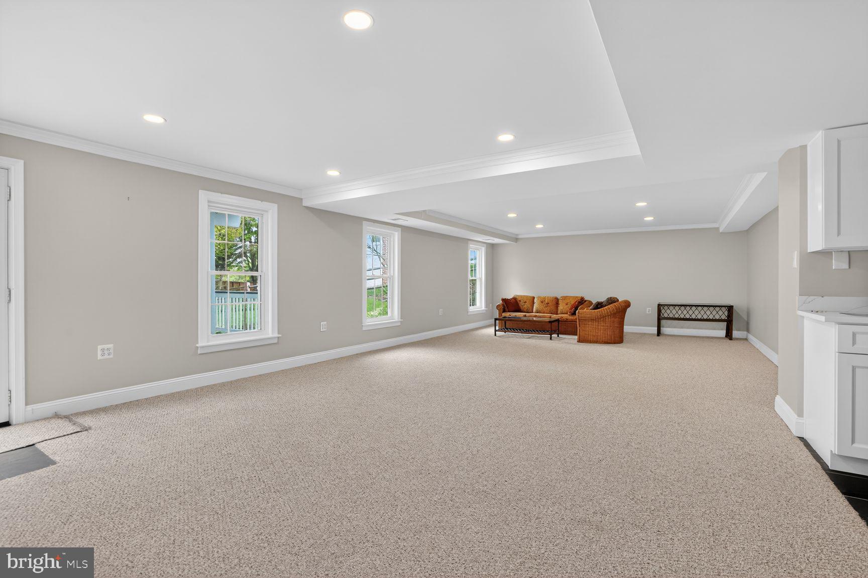 FRANKLIN WOODS - Residential