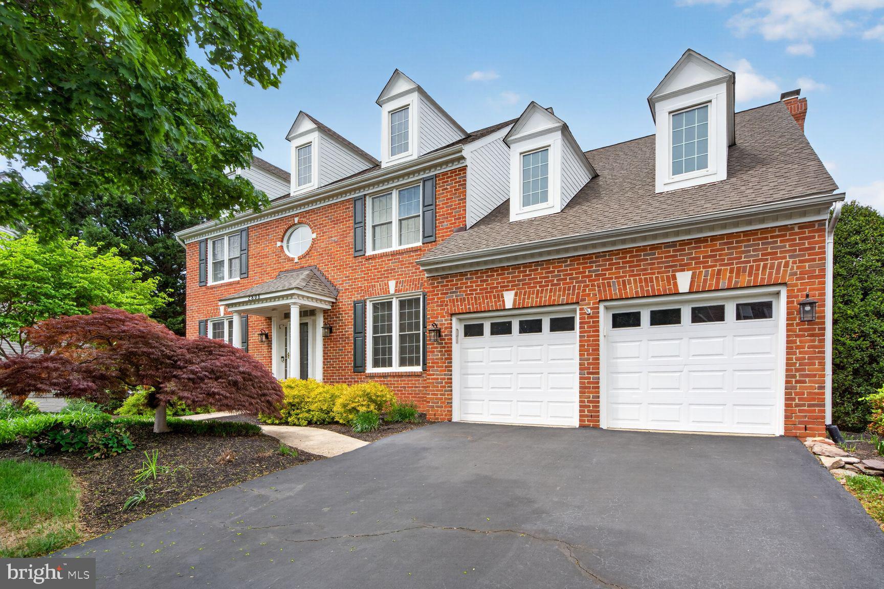 FRANKLIN WOODS - Residential