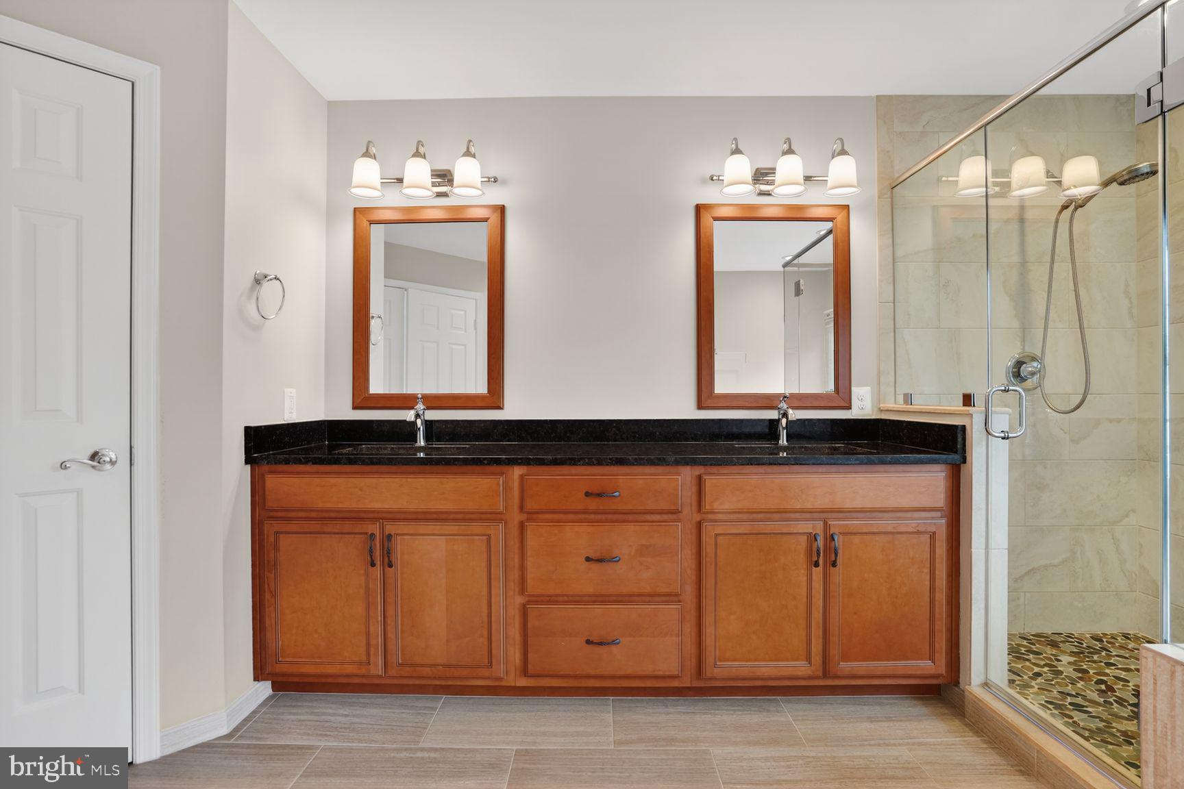 FRANKLIN WOODS - Residential