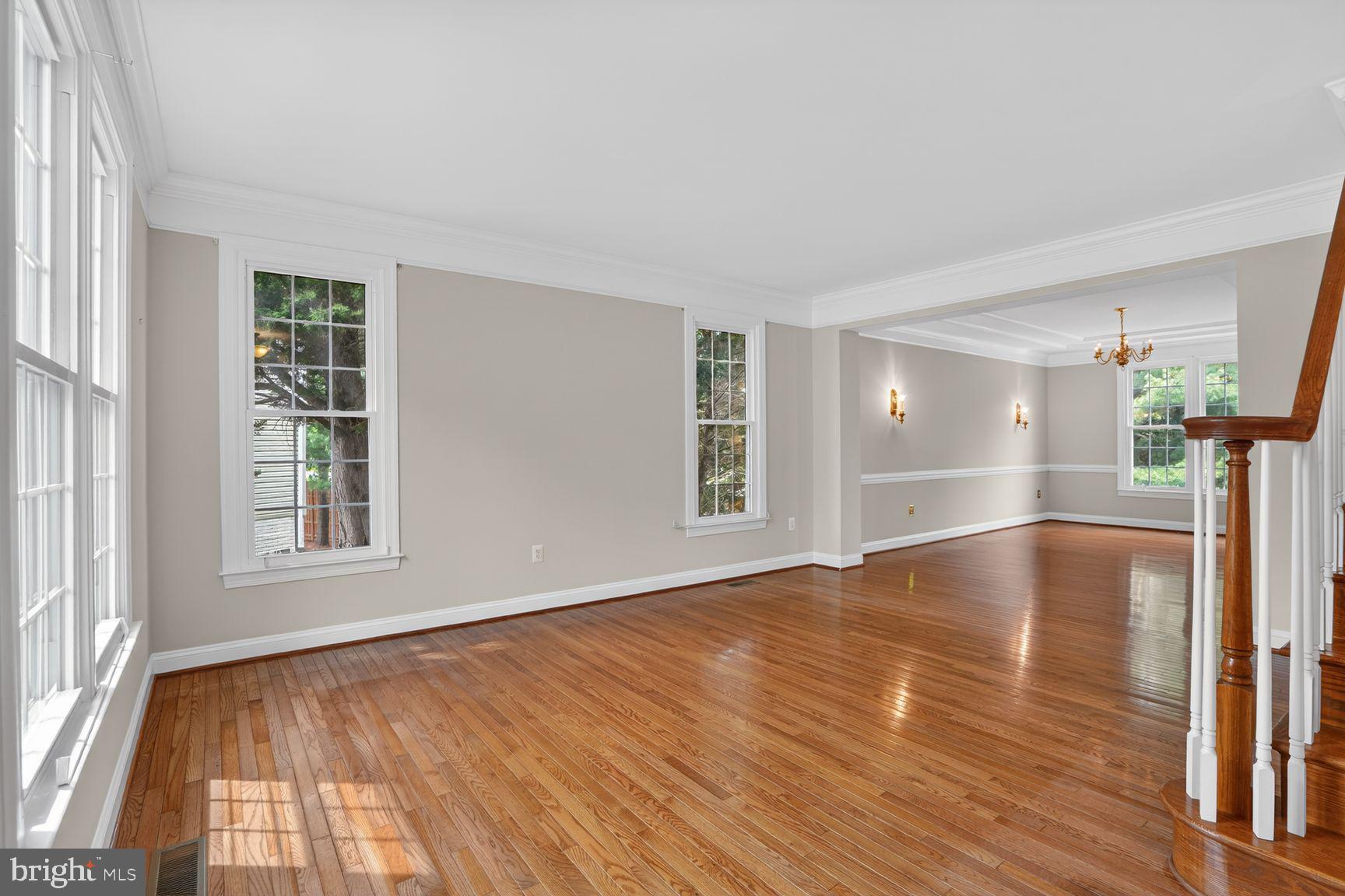 FRANKLIN WOODS - Residential