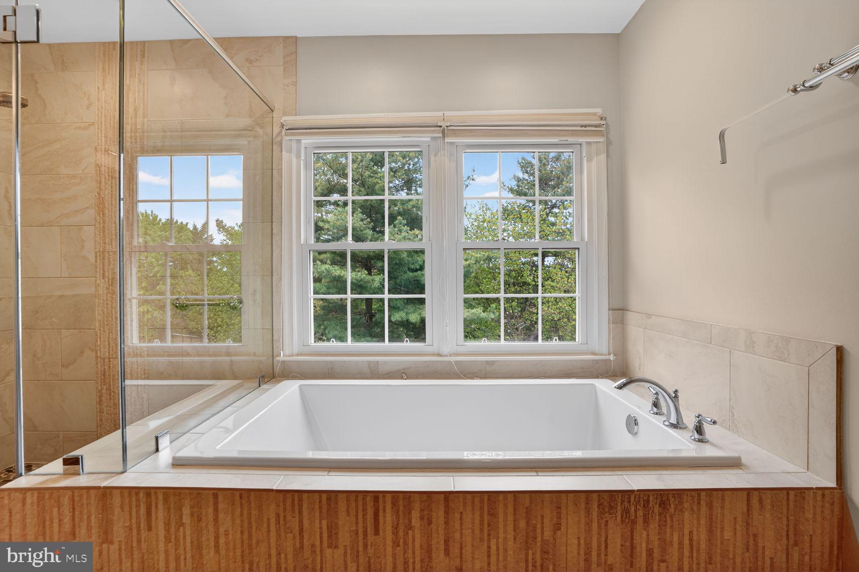 FRANKLIN WOODS - Residential