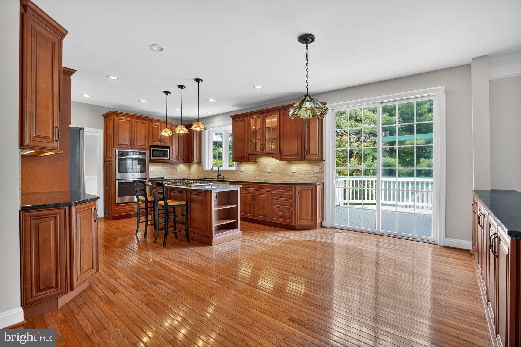 FRANKLIN WOODS - Residential