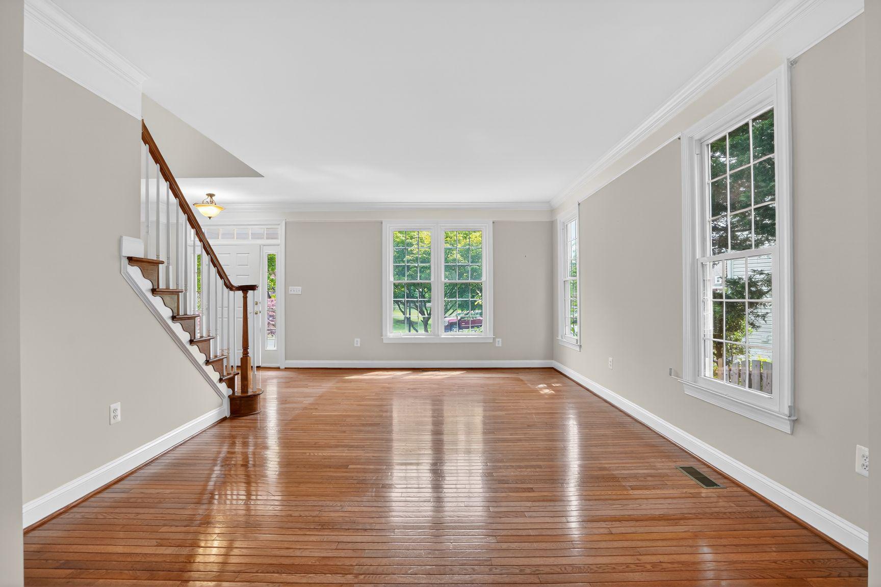 FRANKLIN WOODS - Residential