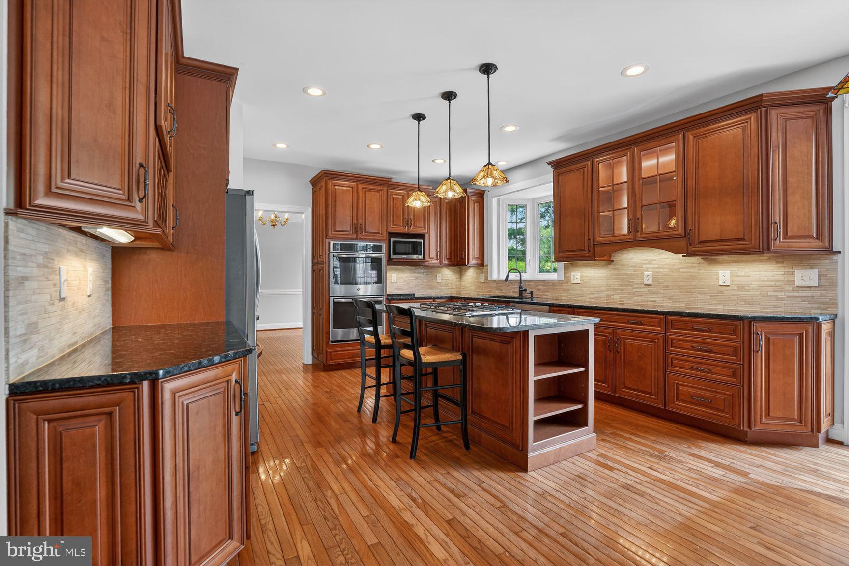 FRANKLIN WOODS - Residential