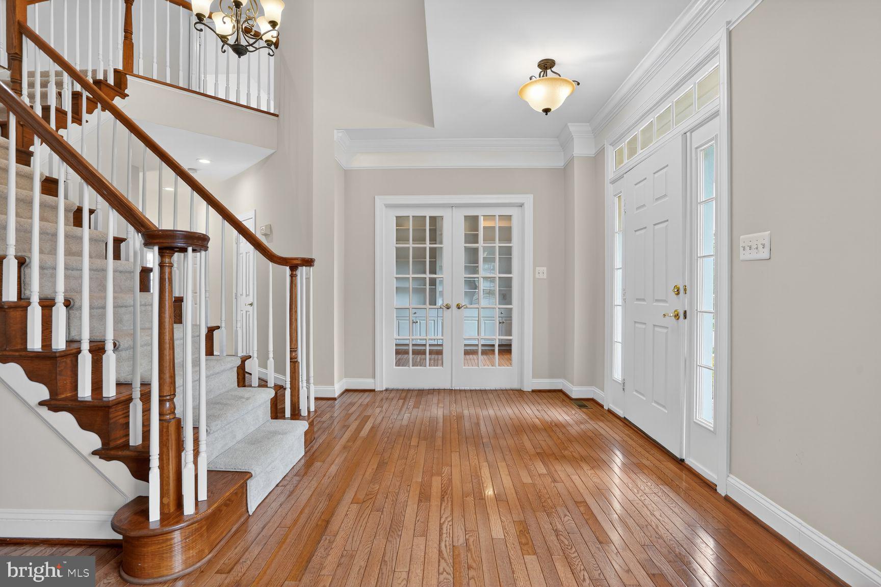 FRANKLIN WOODS - Residential