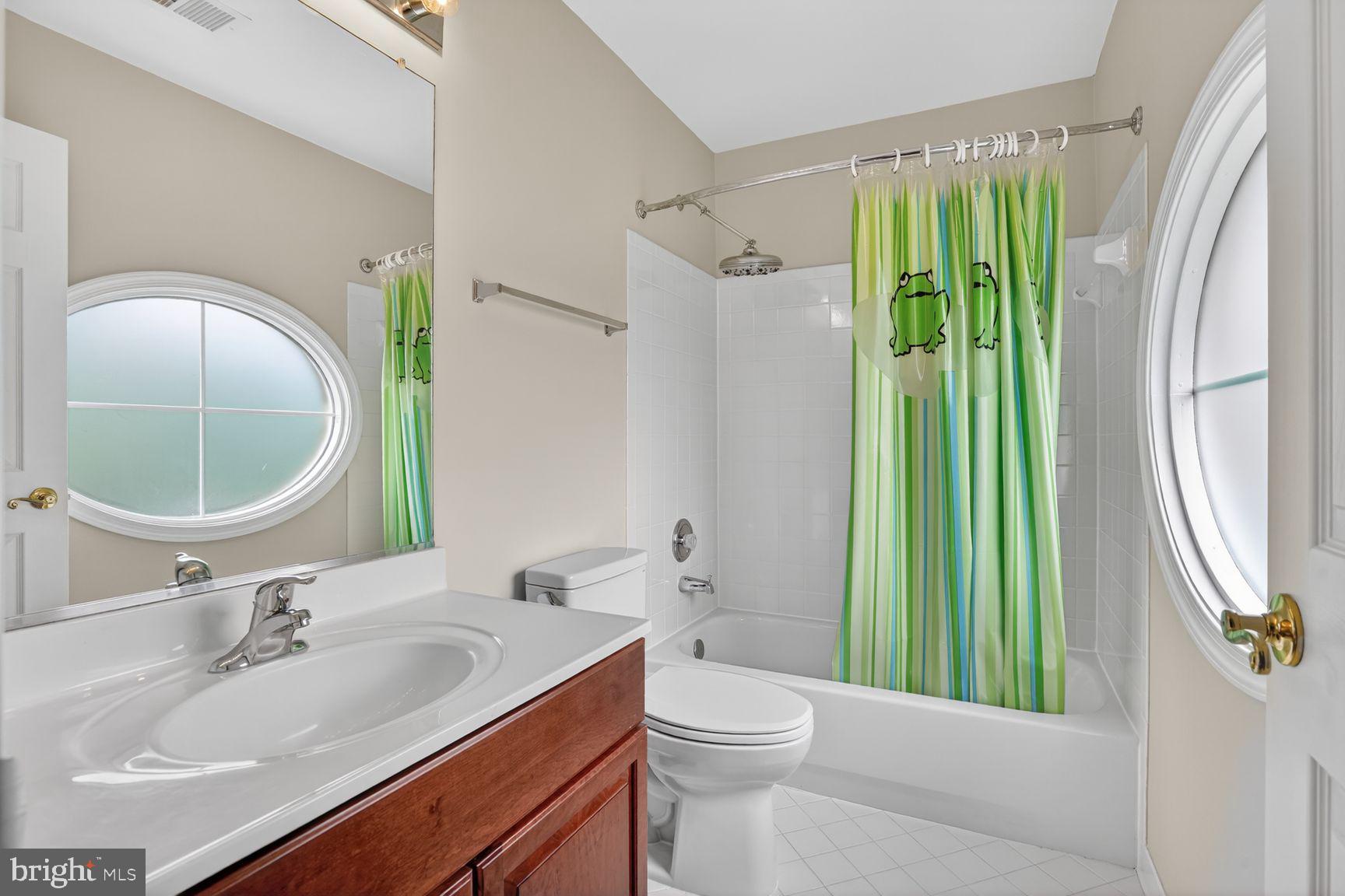 FRANKLIN WOODS - Residential