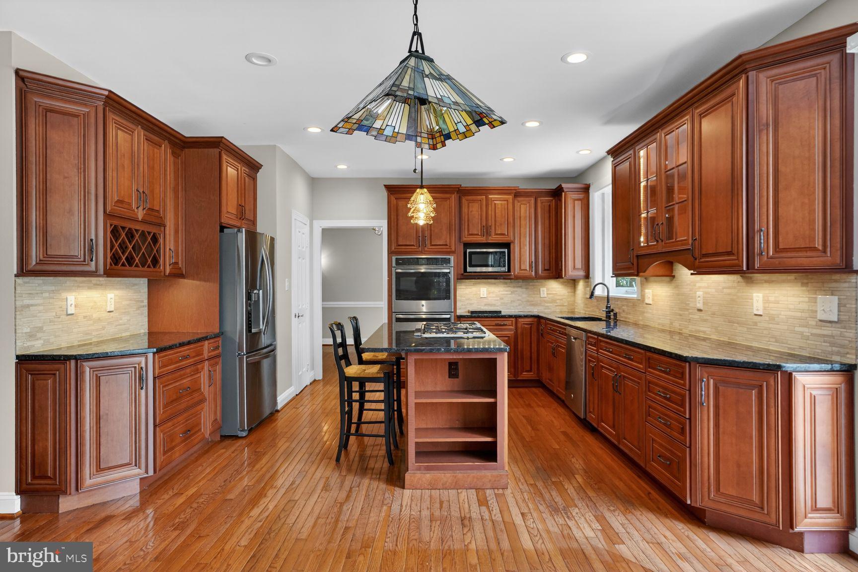 FRANKLIN WOODS - Residential