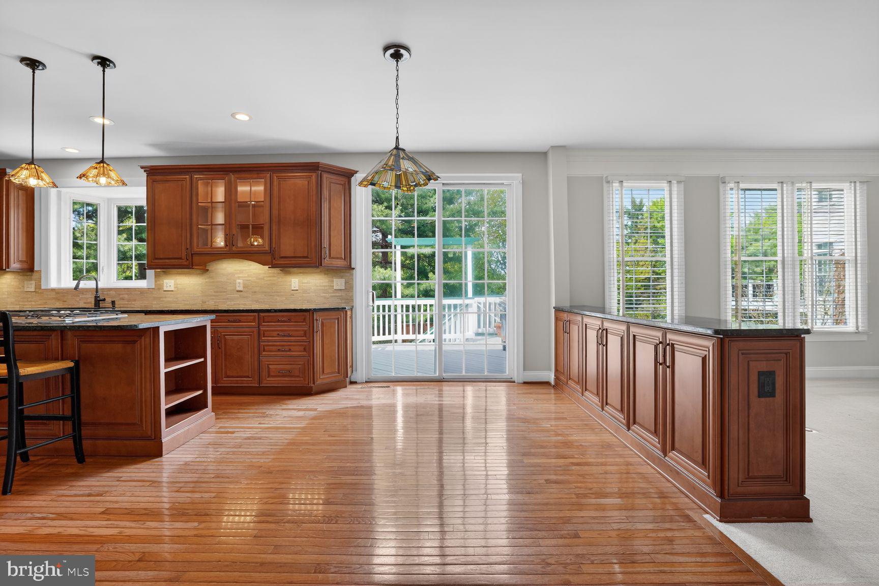 FRANKLIN WOODS - Residential