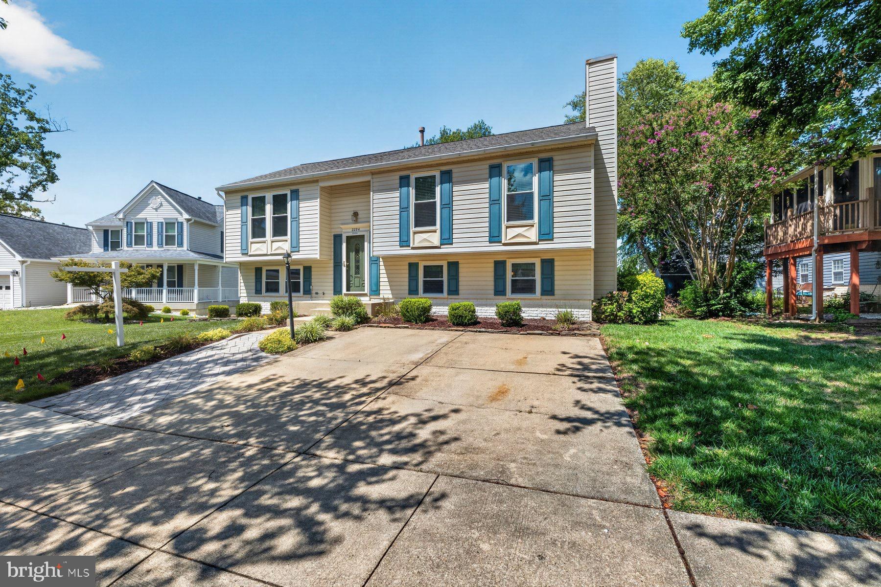 2294 RAINDROP COURT