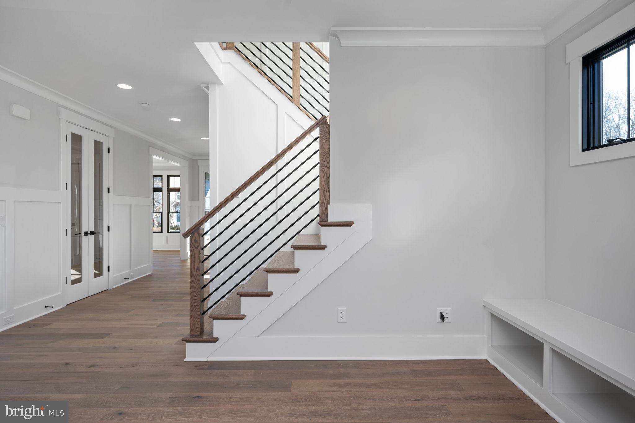 VIENNA WOODS - Residential