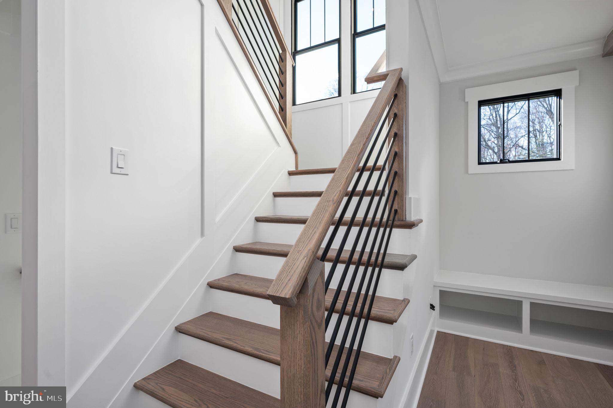 VIENNA WOODS - Residential