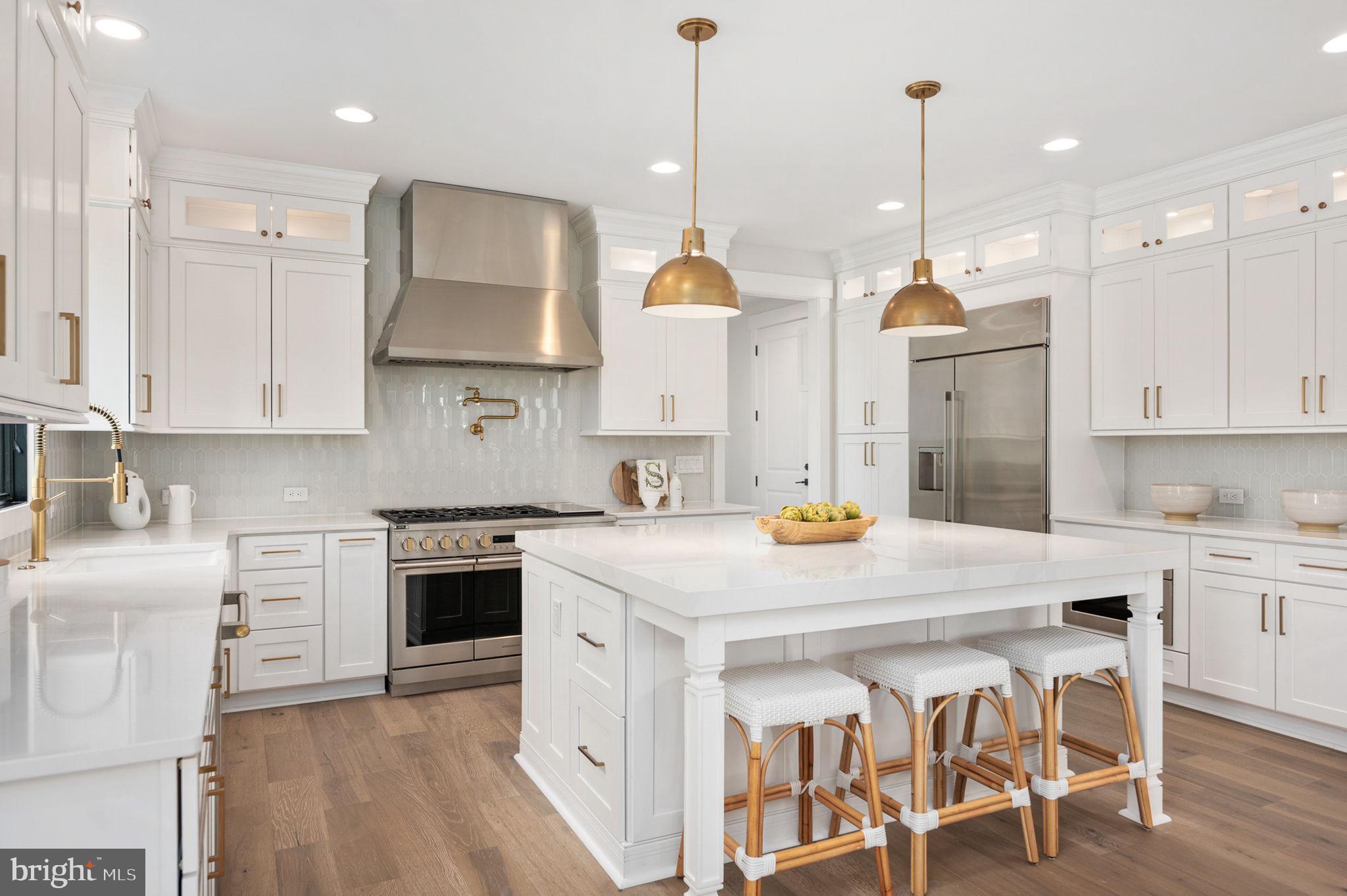 VIENNA WOODS - Residential