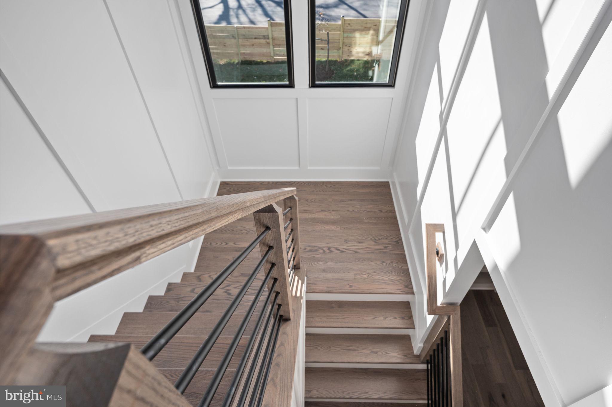 VIENNA WOODS - Residential