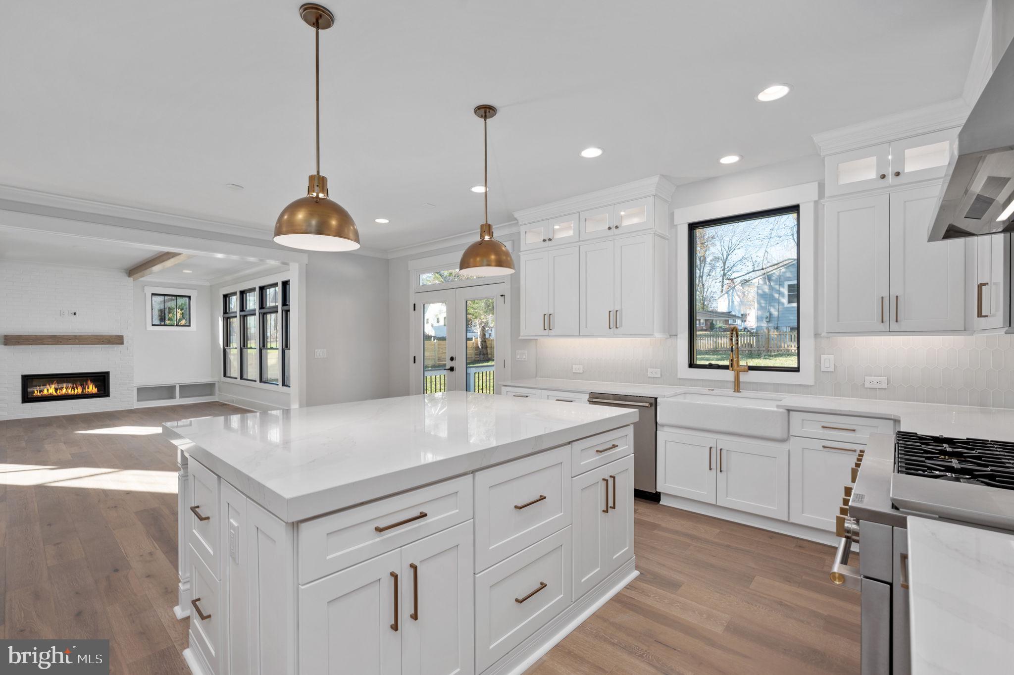 VIENNA WOODS - Residential