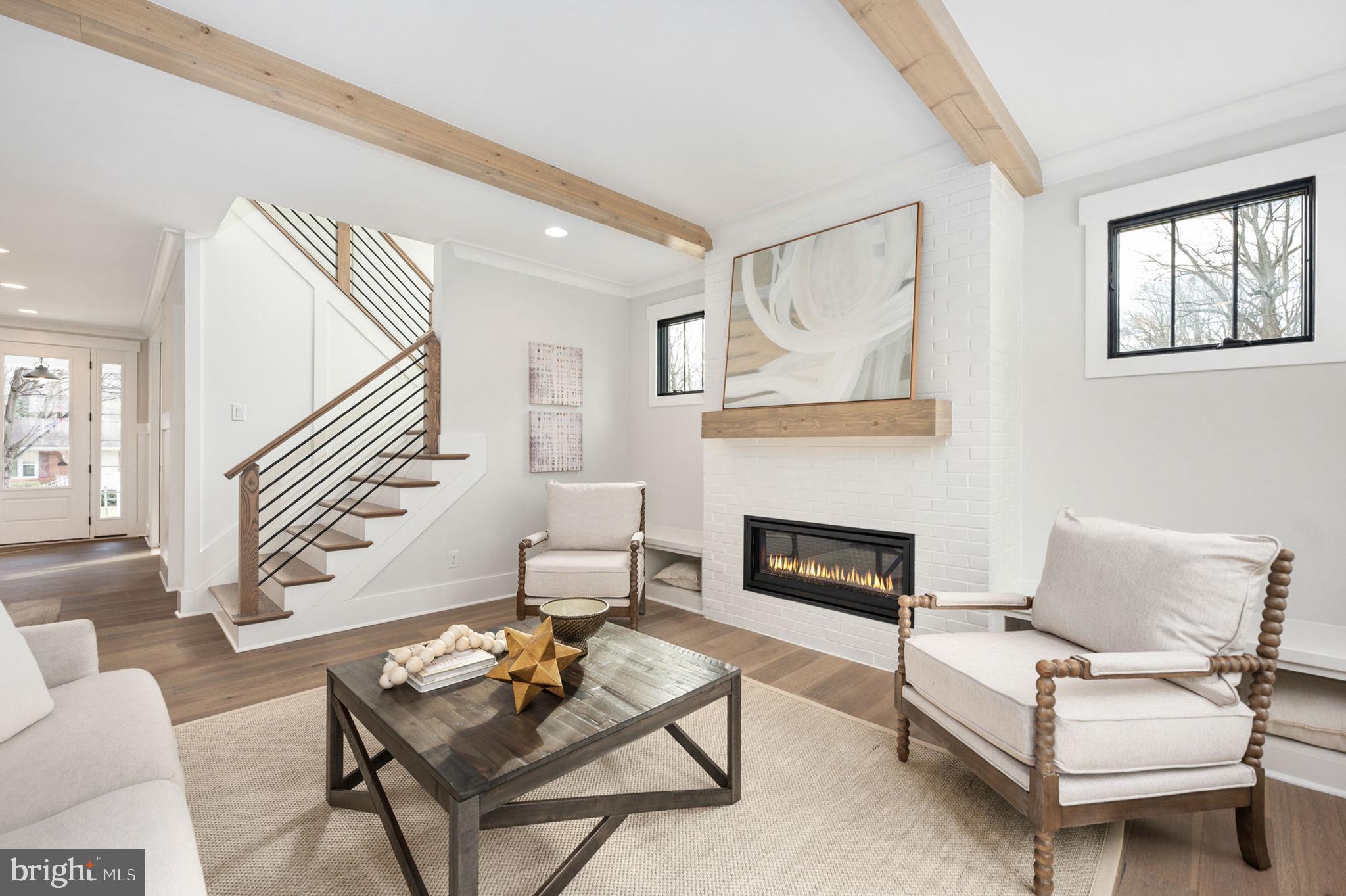 VIENNA WOODS - Residential