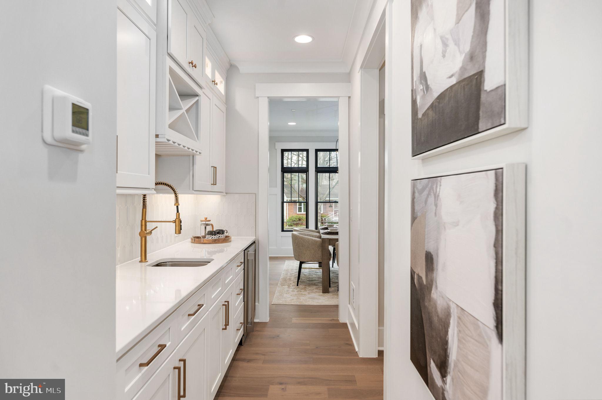 VIENNA WOODS - Residential