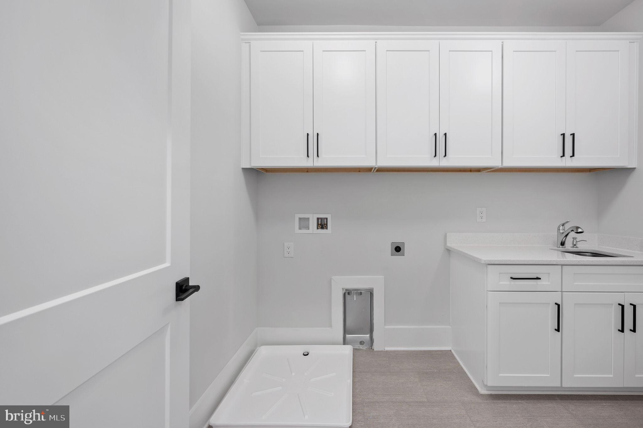 VIENNA WOODS - Residential