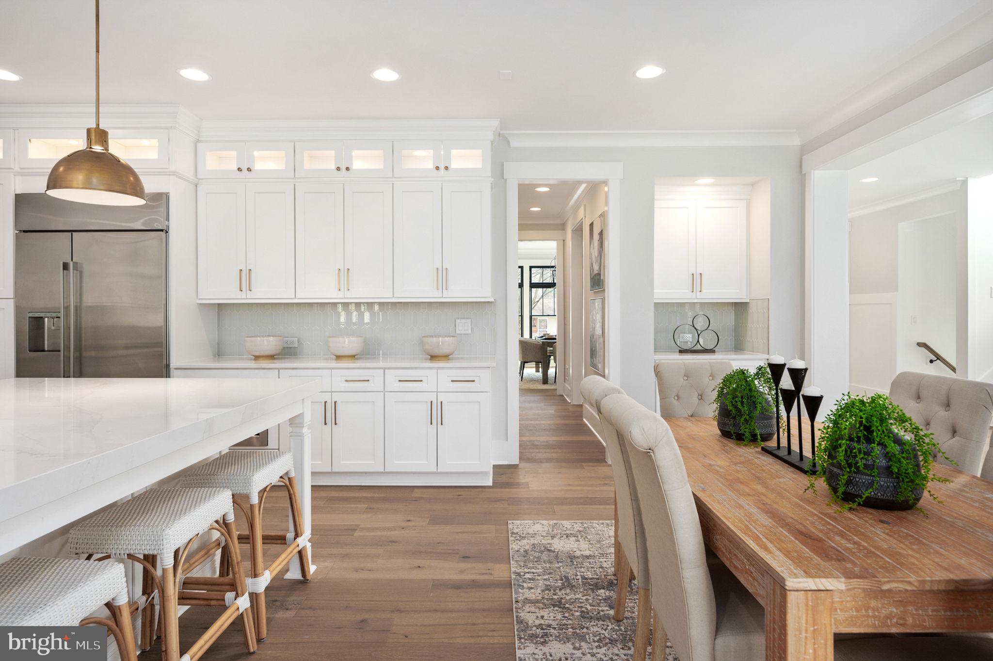 VIENNA WOODS - Residential