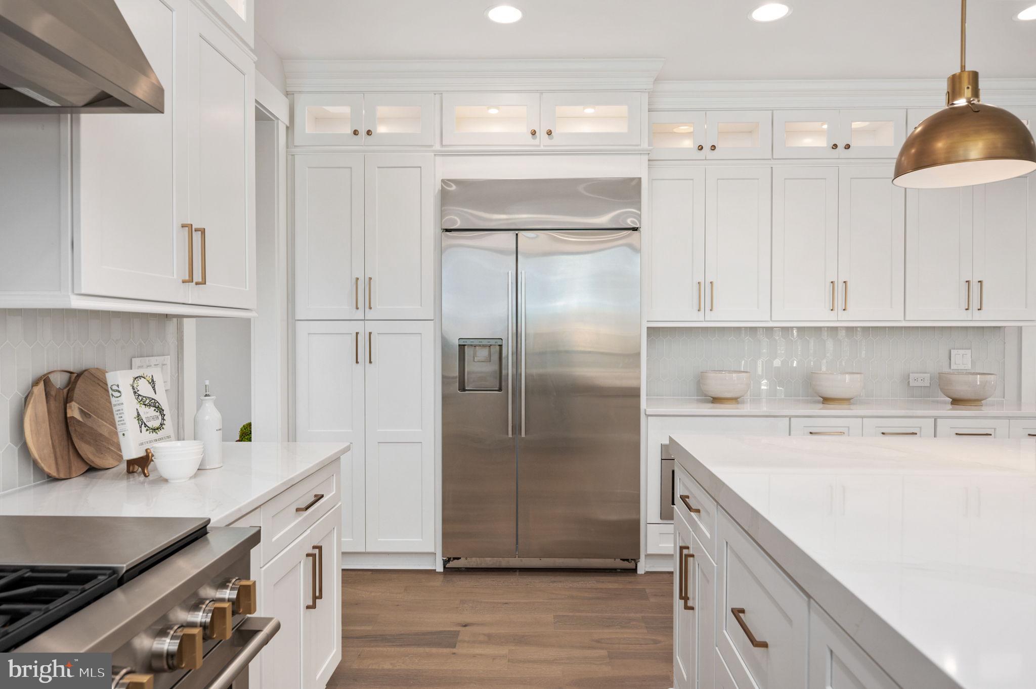 VIENNA WOODS - Residential