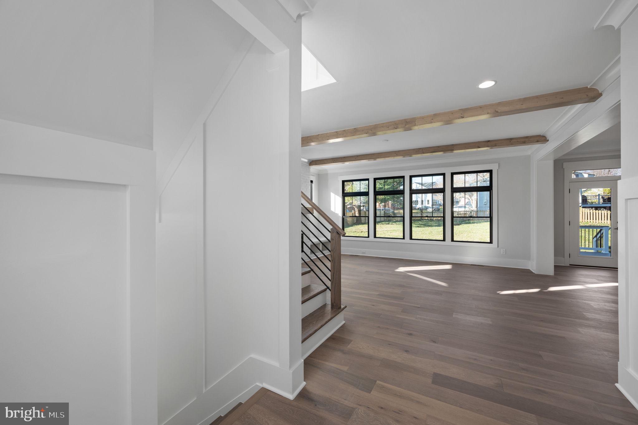 VIENNA WOODS - Residential