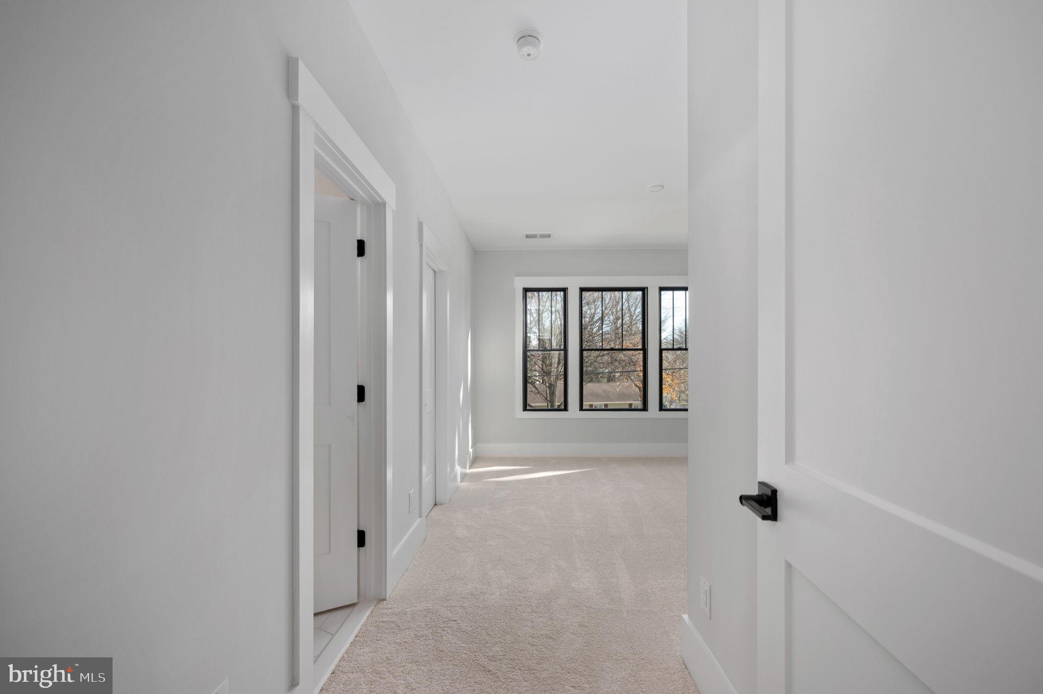 VIENNA WOODS - Residential