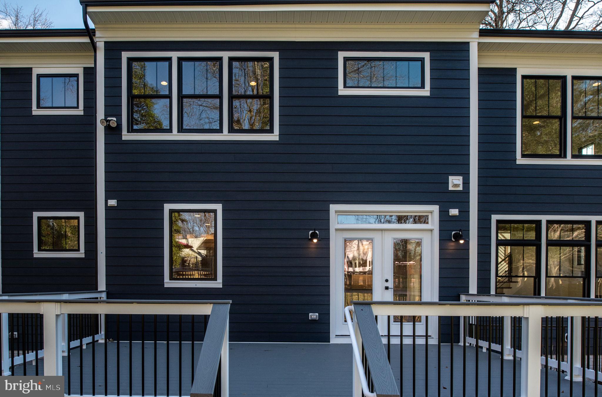 VIENNA WOODS - Residential