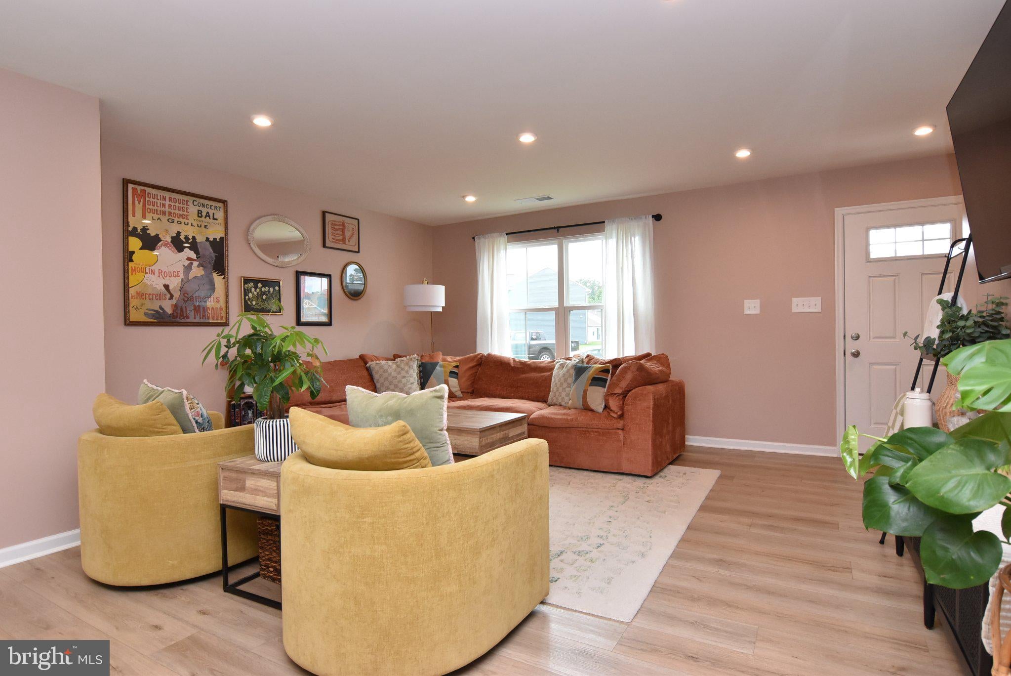 30133 CREEKVIEW CIRCLE