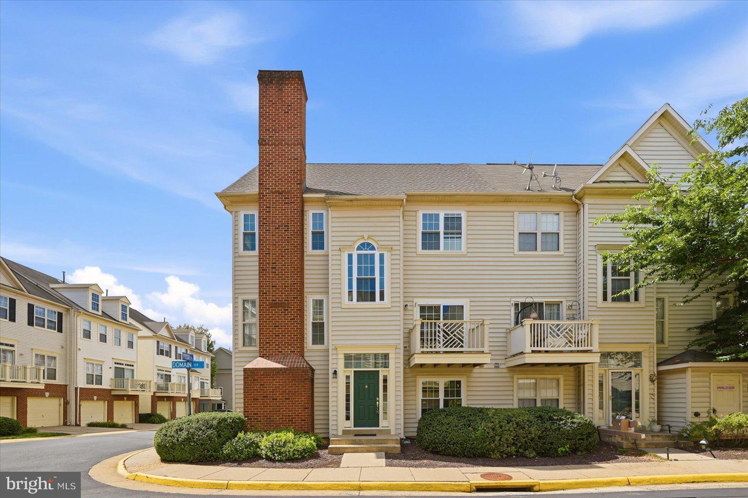46362 PRYOR SQUARE