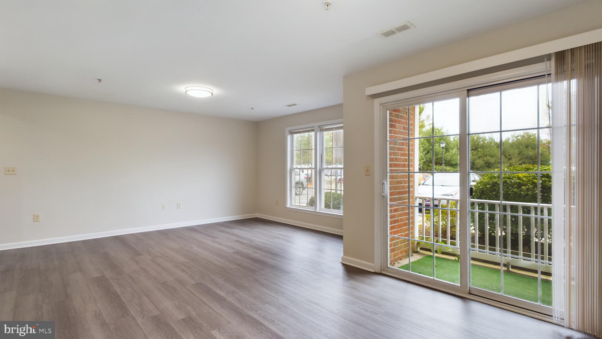 DREAMERS COVE - Residential