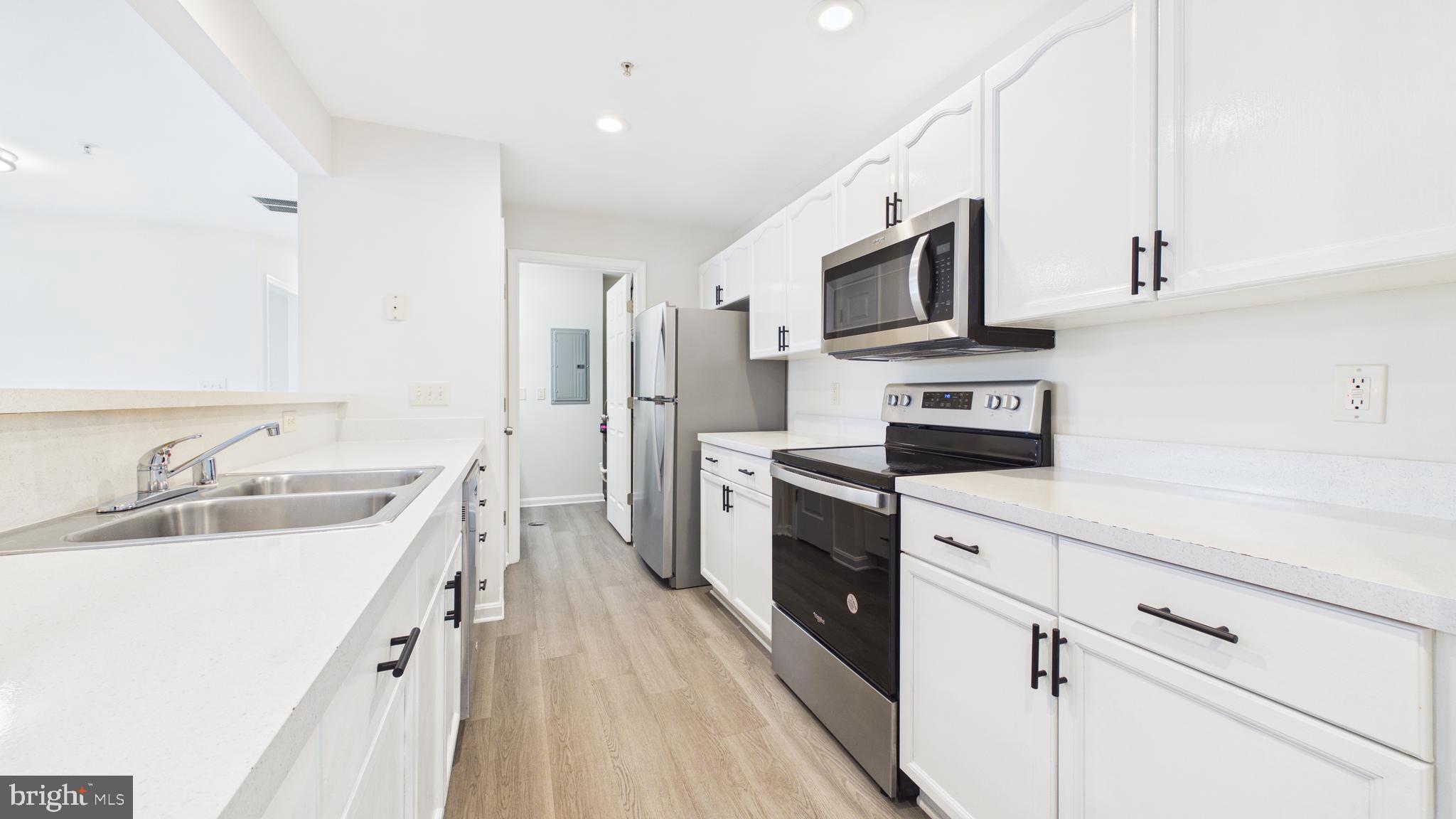 DREAMERS COVE - Residential