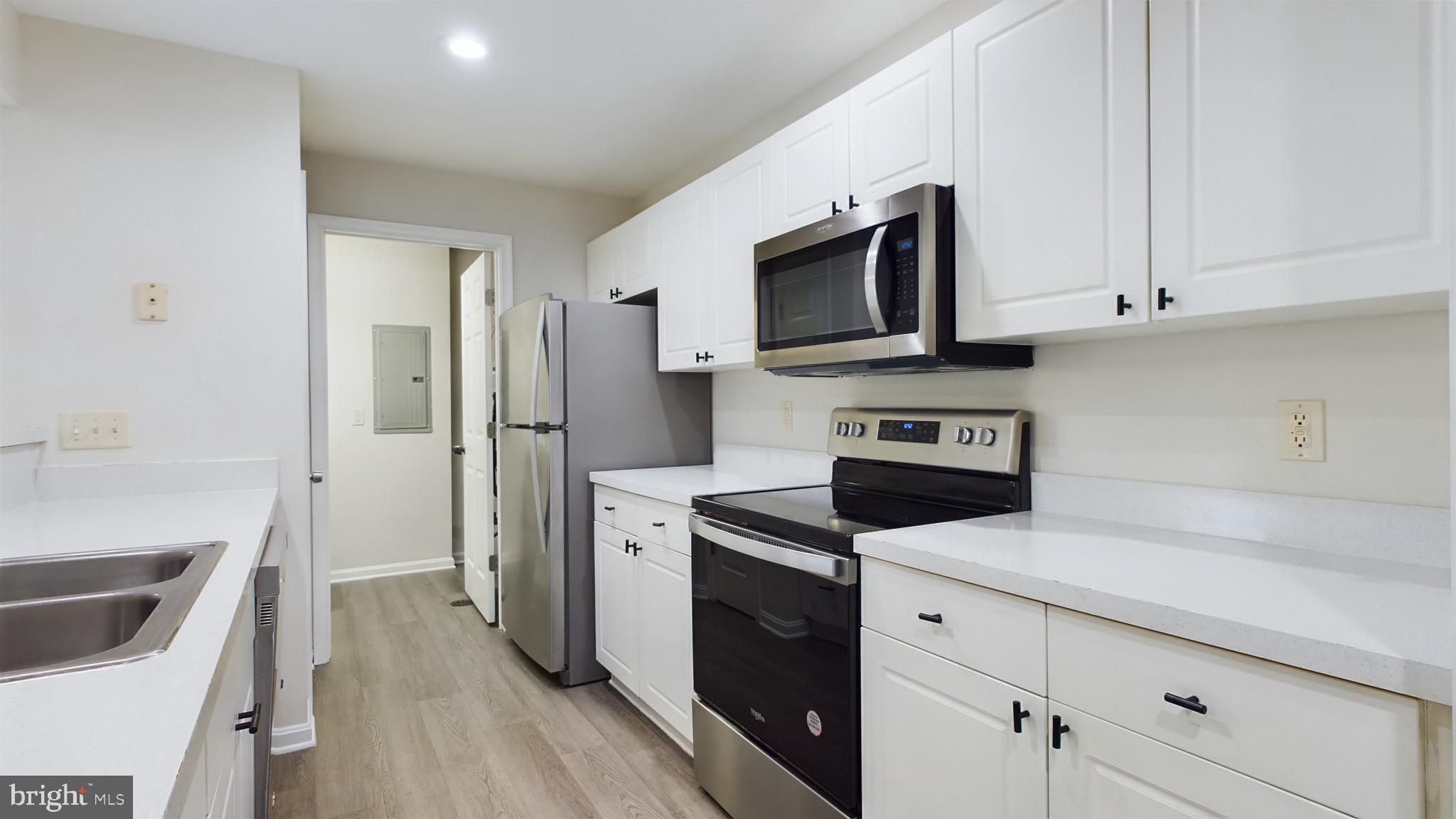 DREAMERS COVE - Residential