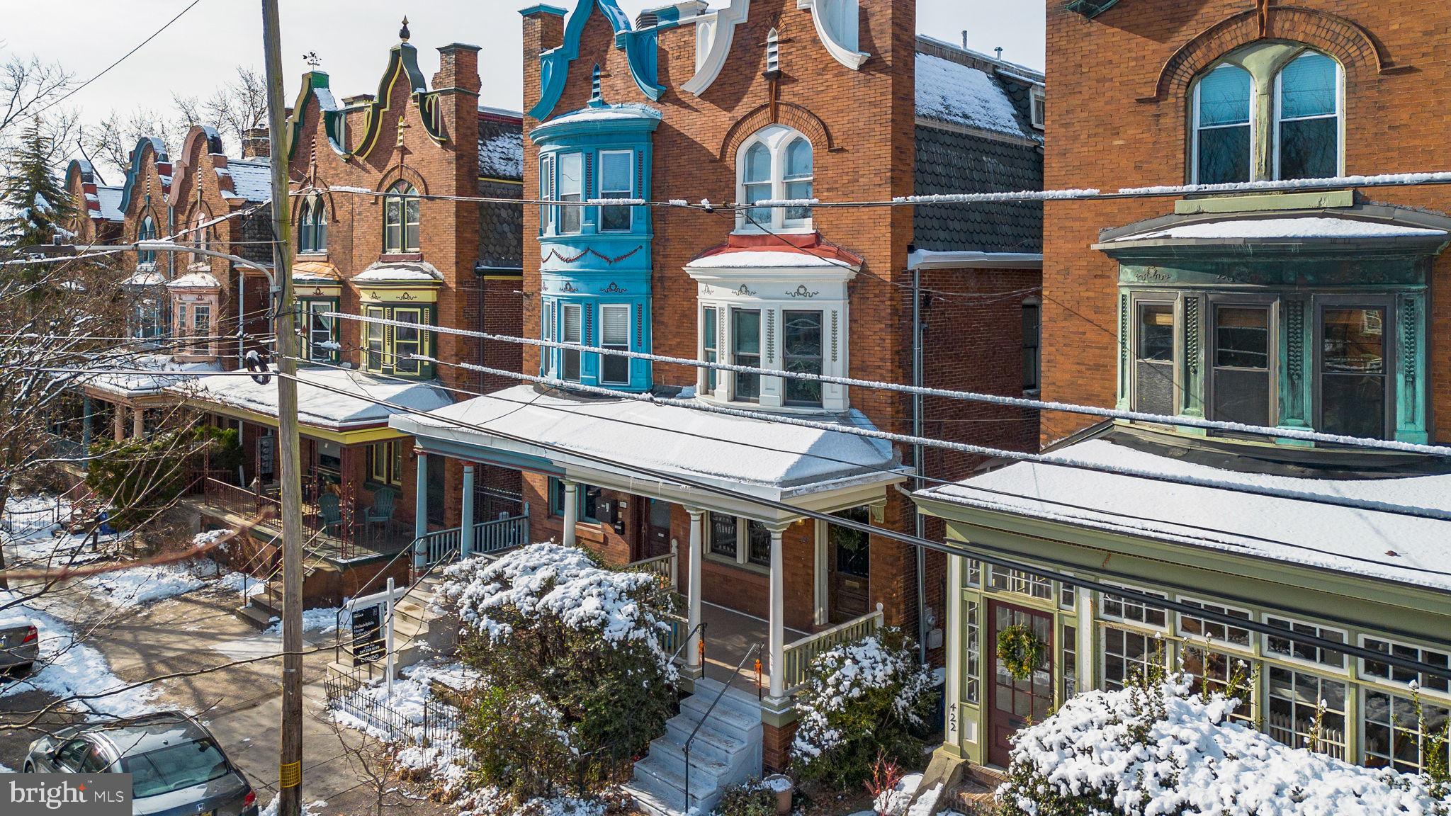 SPRUCE HILL - Residential