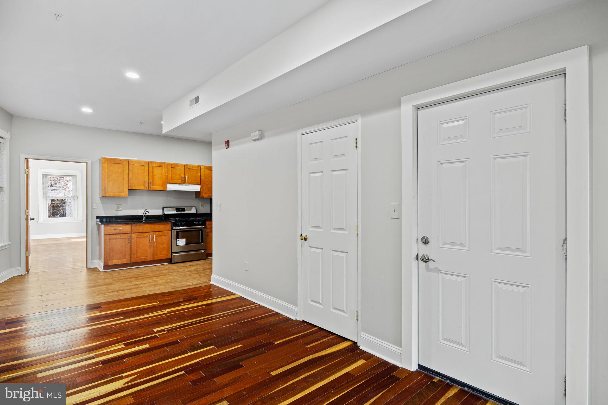 SPRUCE HILL - Residential