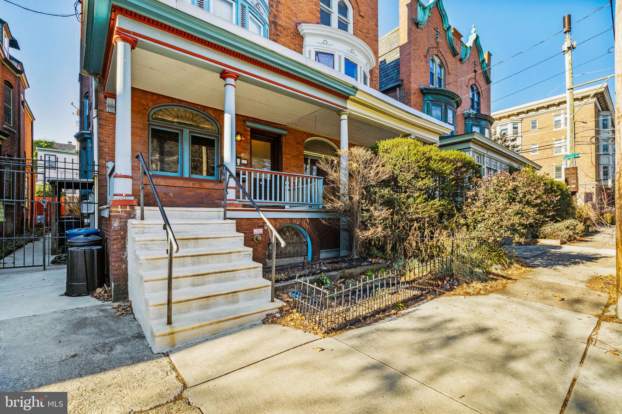 SPRUCE HILL - Residential