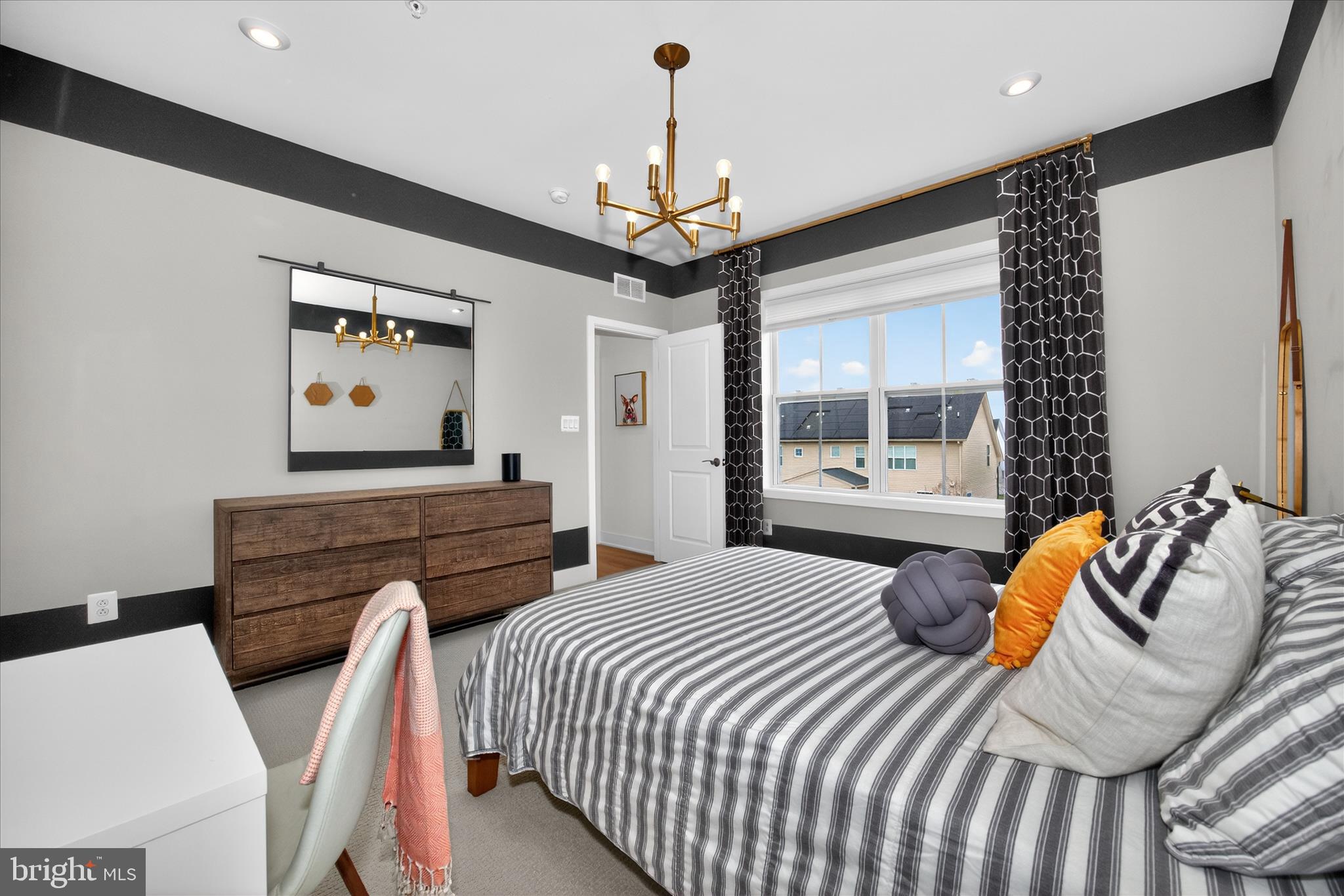 LANDSDALE - Residential