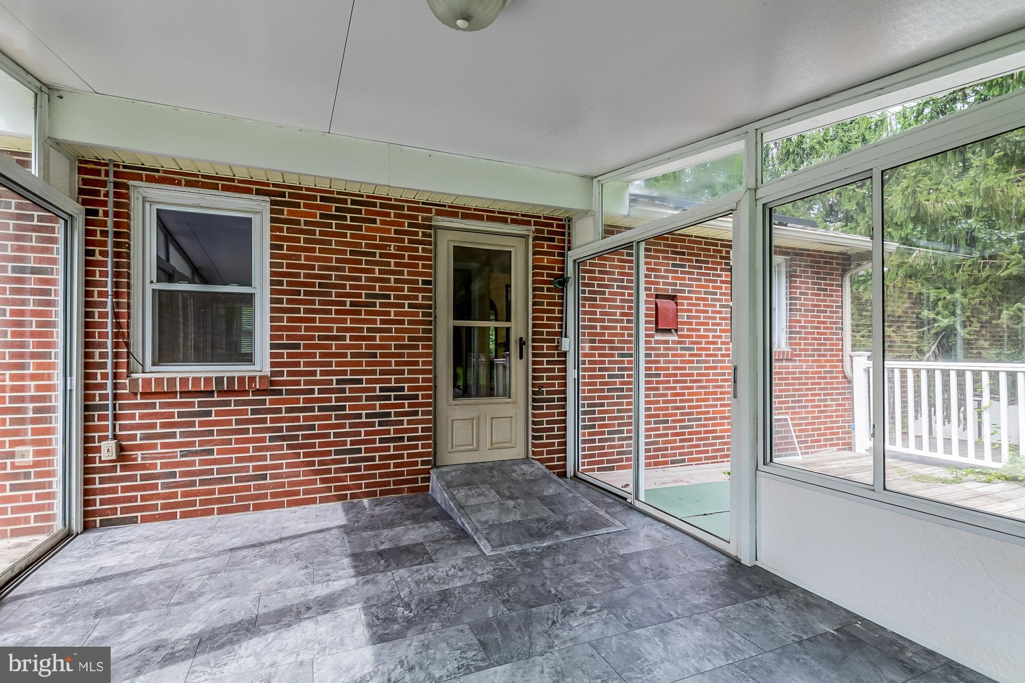 PEMBROOK - Residential