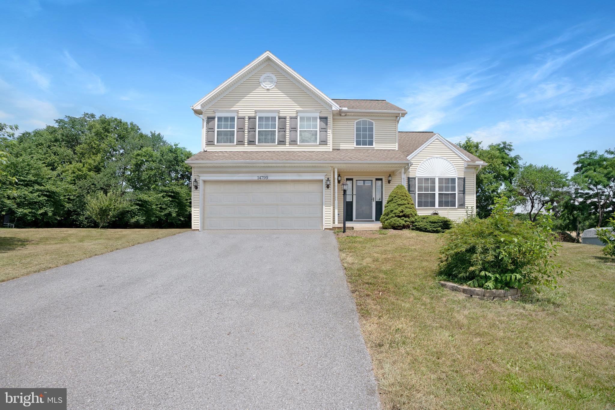 Welcome to this well-kept property located in the desirable Greencastle area. Positioned just minutes from Interstate 81, this home is ideal for buyers looking for an easy and efficient commute while still enjoying the peace of a residential neighborhood.
Inside, you’ll find a practical layout designed for everyday living and entertaining. The home features spacious rooms, a functional kitchen, and comfortable living areas that provide plenty of space for family or guests.
Step outside to enjoy a private yard with room for outdoor activities, gardening, or relaxing in your own space. The property balances convenience with lifestyle—close to shopping, dining, and schools, yet tucked away for privacy.
This is a strong option for buyers seeking both value and location. Schedule your tour today and see what makes 14799 Cedarbrook Dr a standout choice in Greencastle.
