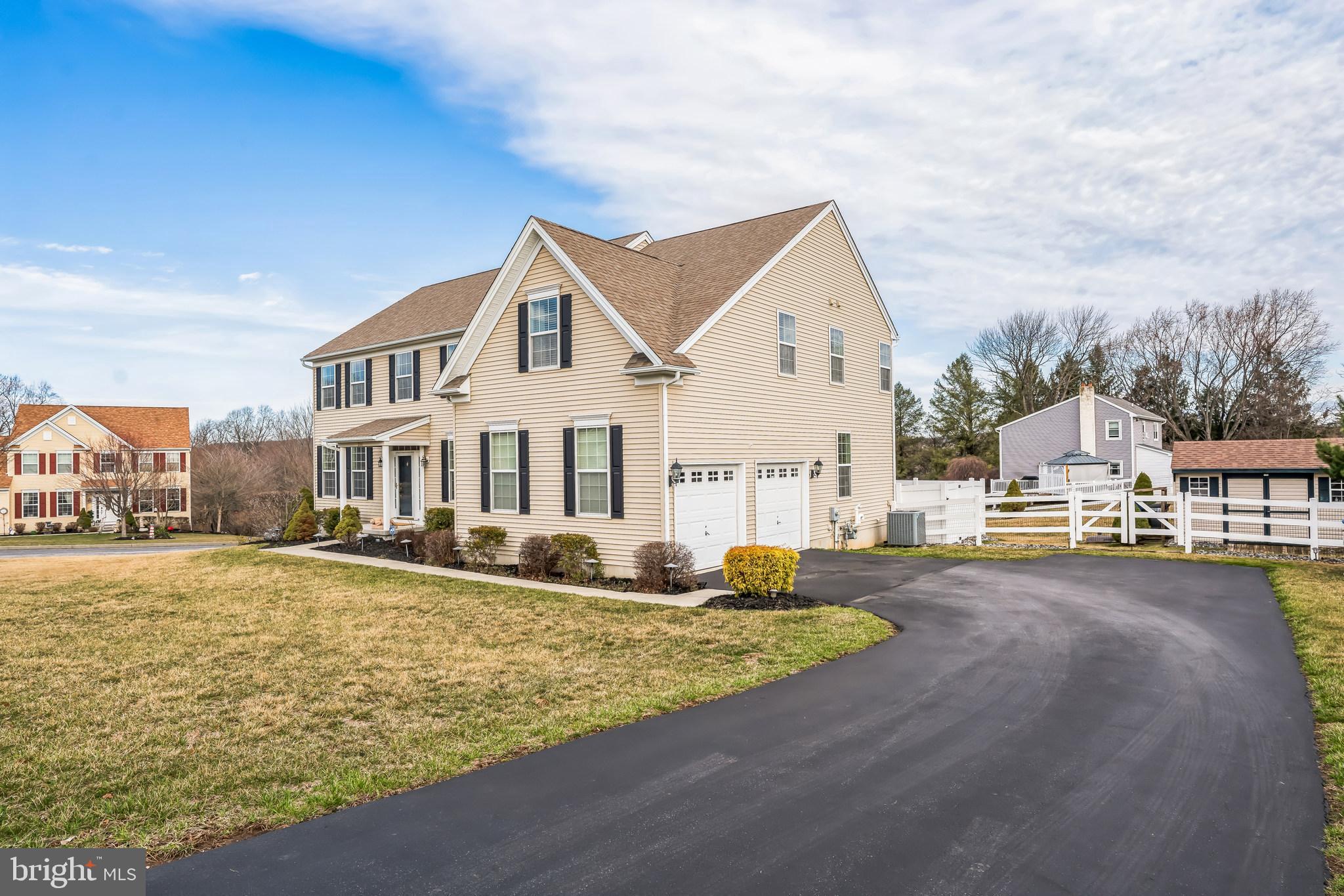 VALLEY FARM ESTATES - Residential