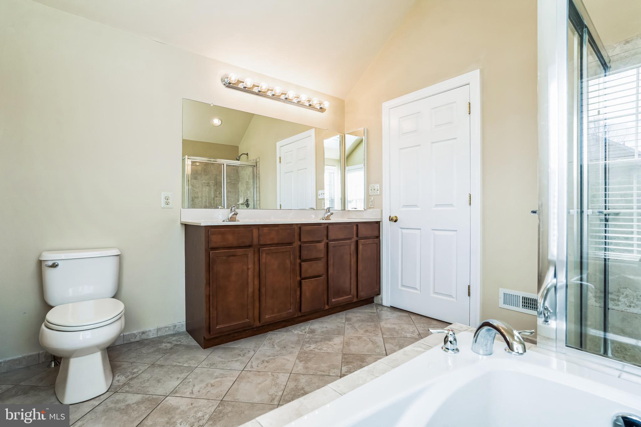 VALLEY FARM ESTATES - Residential