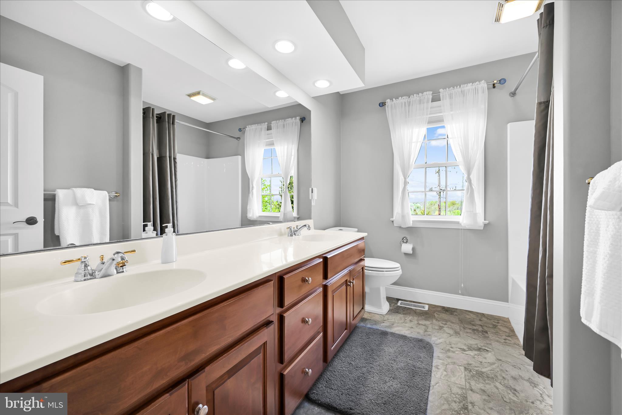 VIOLETS PATH - Residential