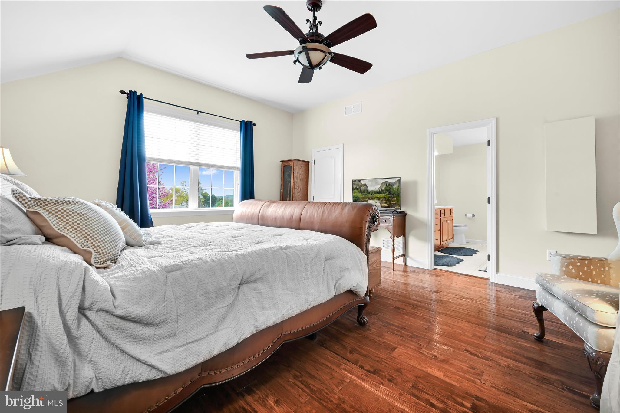 VIOLETS PATH - Residential