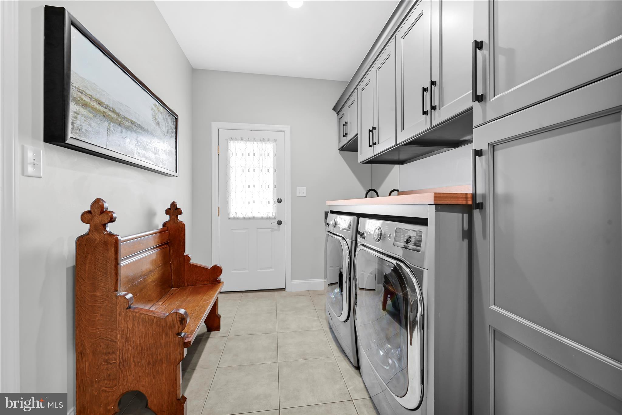 VIOLETS PATH - Residential