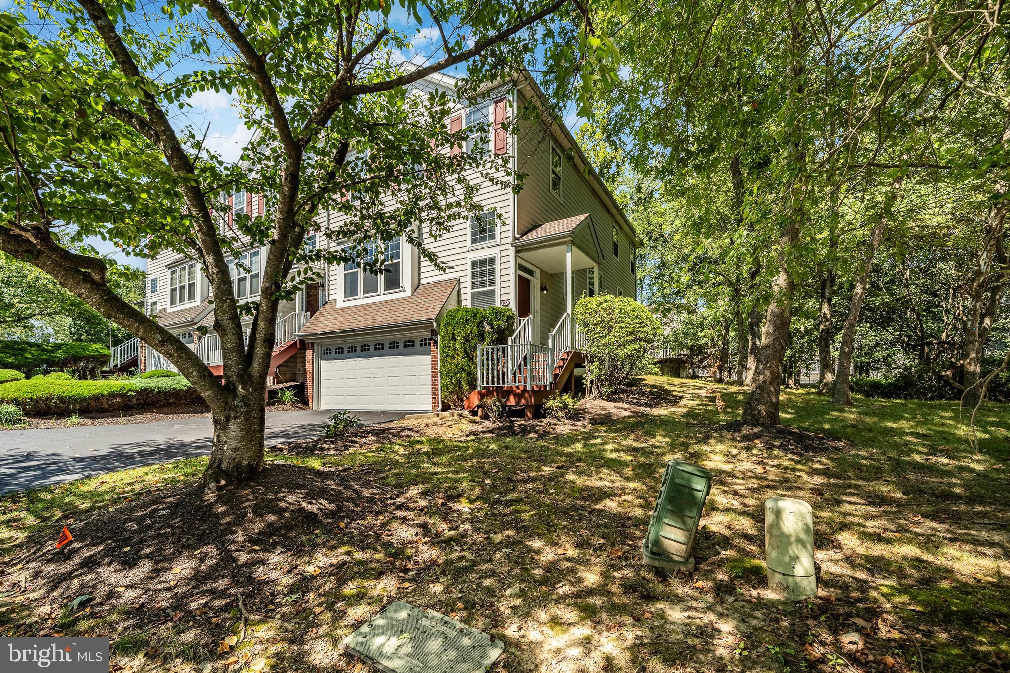 108 ELIZABETH COURT
