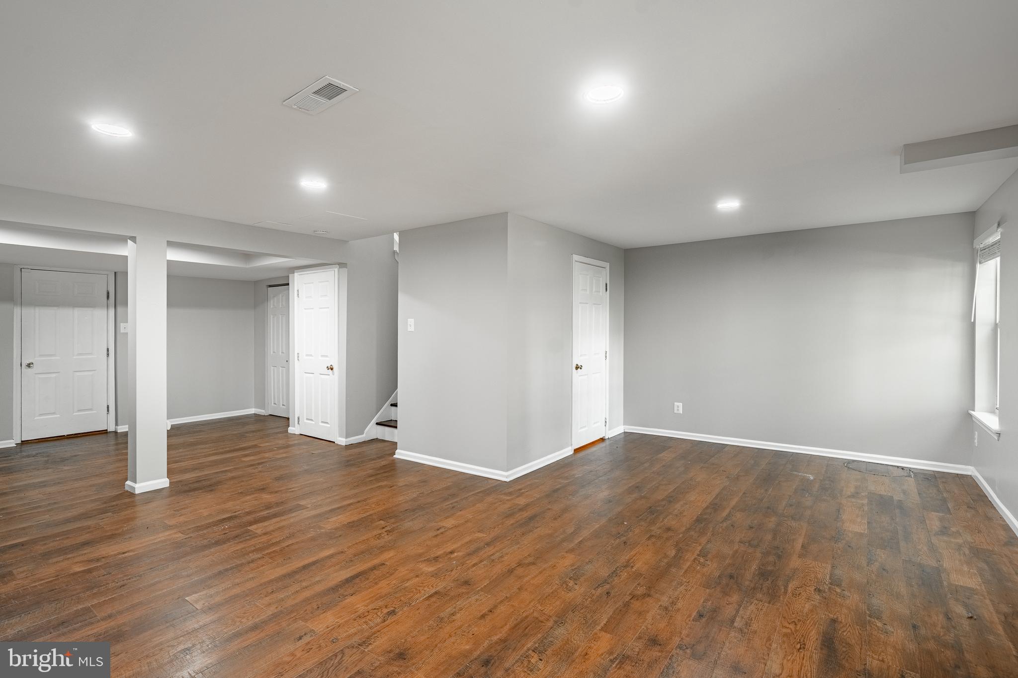 CHARLESTOWN OAKS - Residential