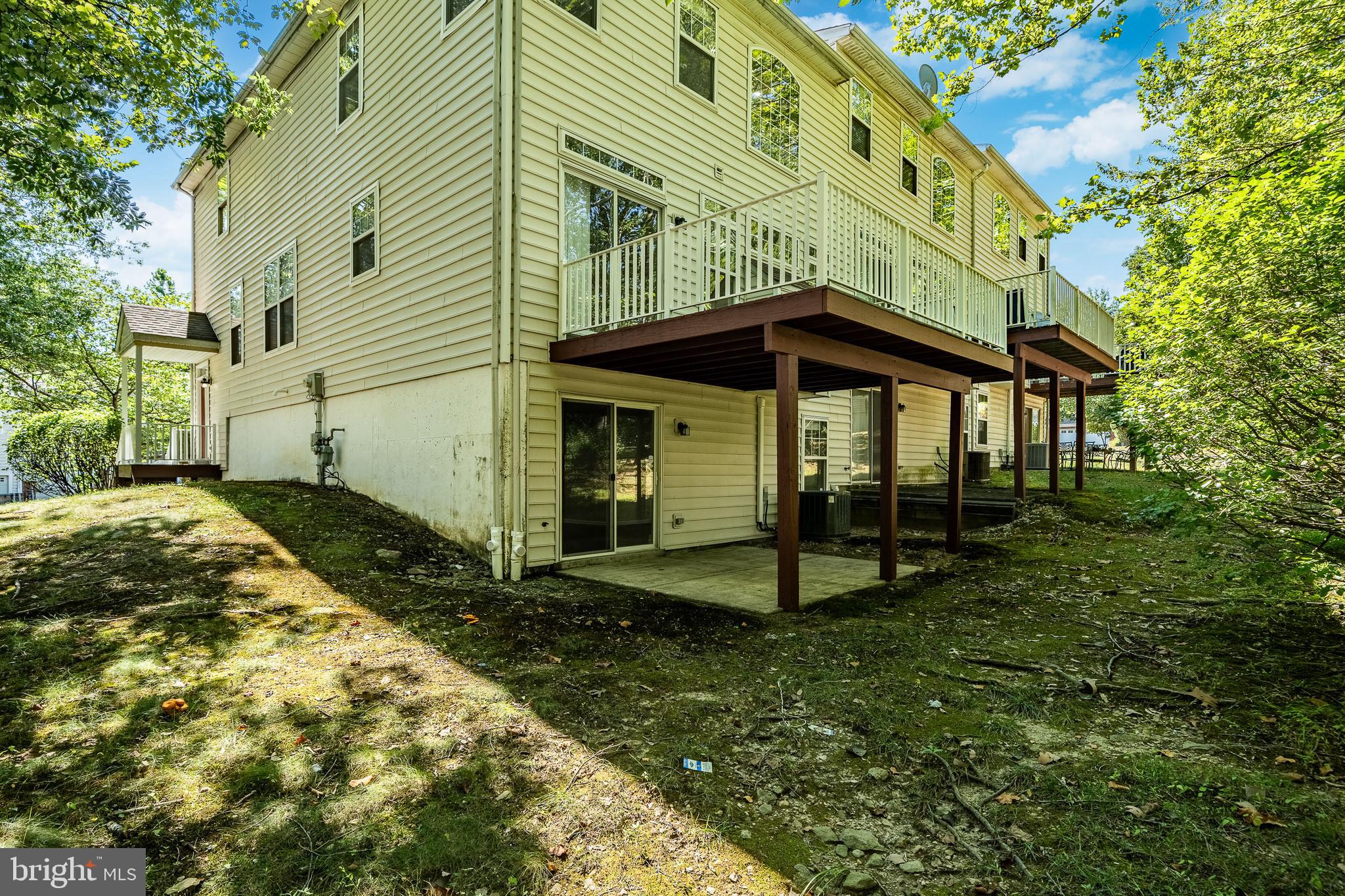 CHARLESTOWN OAKS - Residential