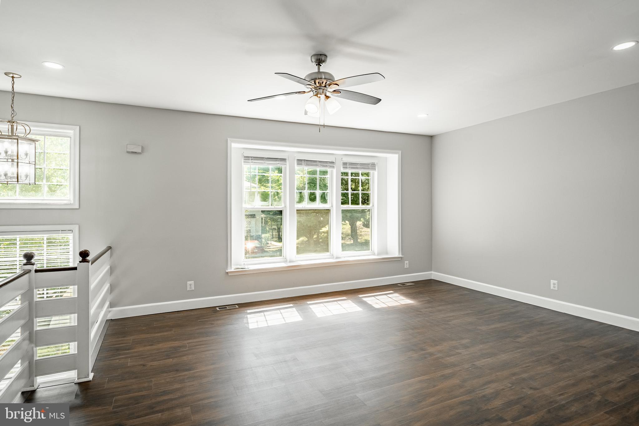 CHARLESTOWN OAKS - Residential