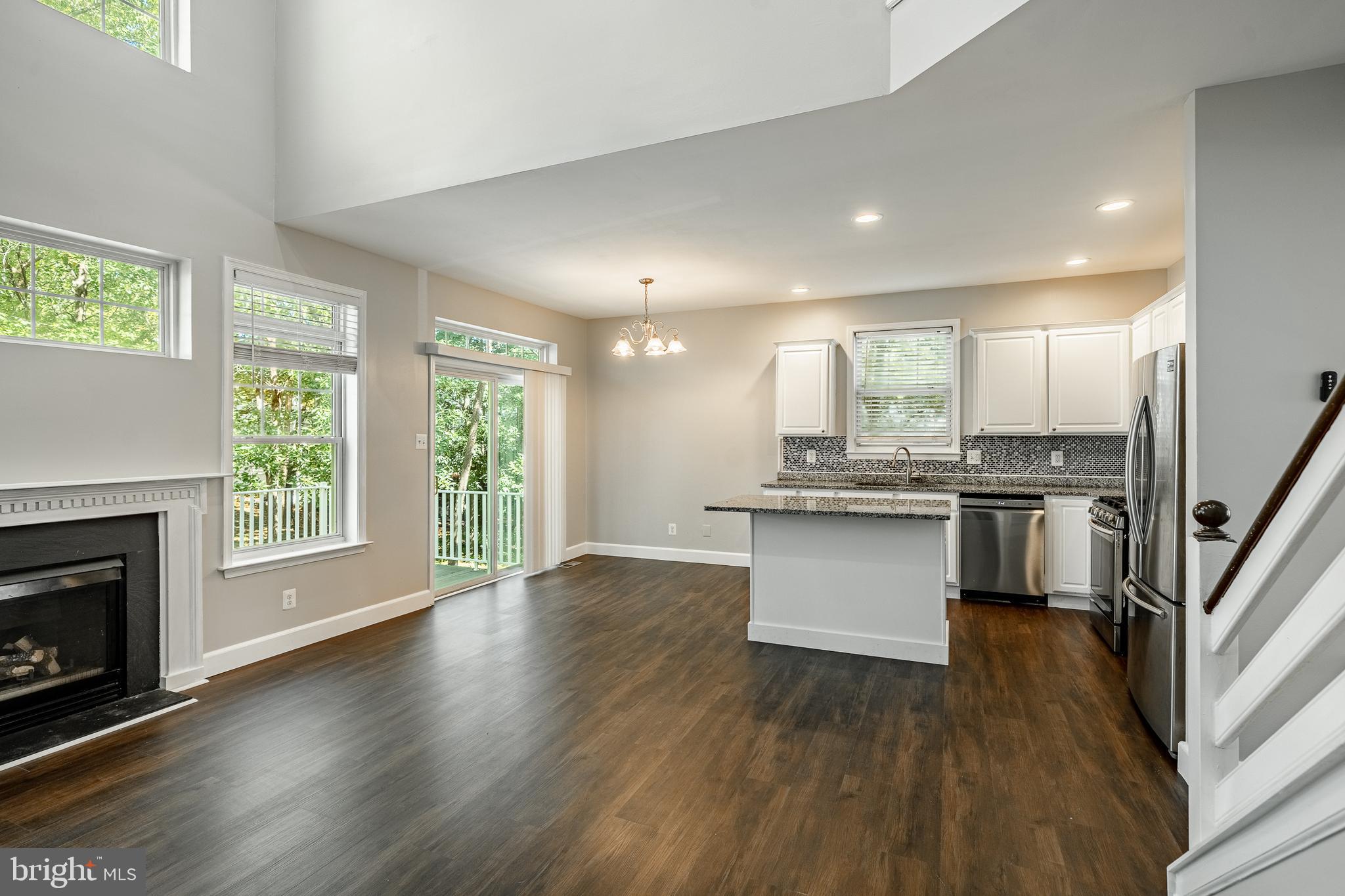 CHARLESTOWN OAKS - Residential