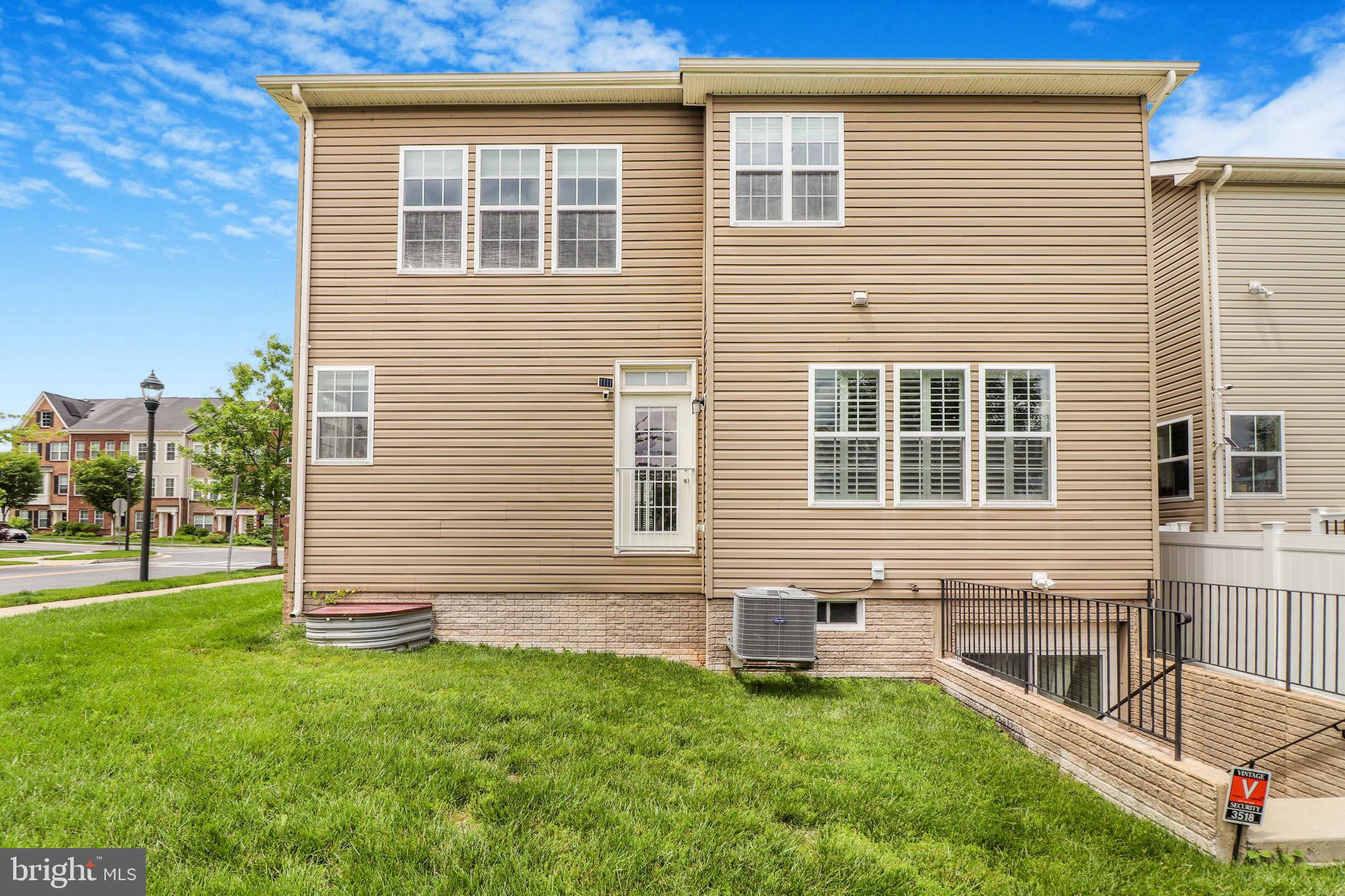 NORBECK CROSSING - Residential