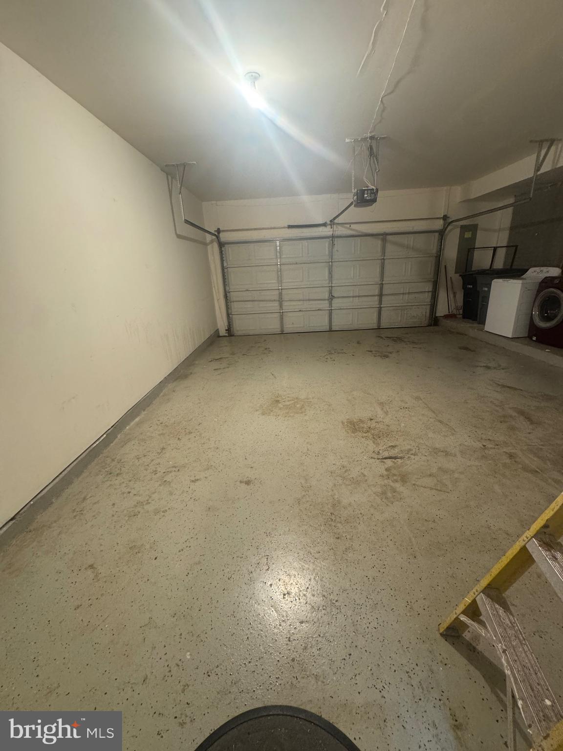 ASHBROOK VILLAGE - Residential Lease