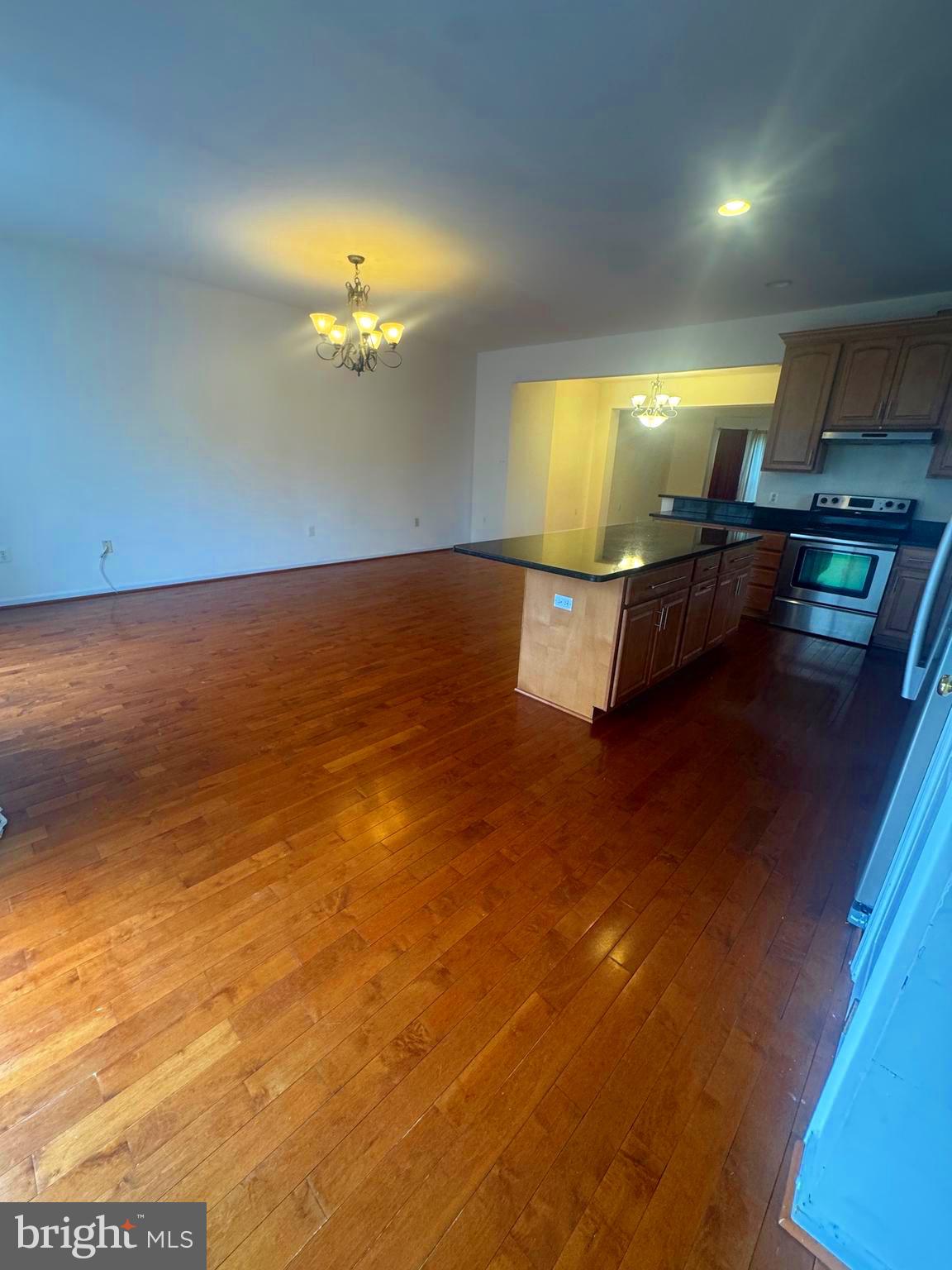 ASHBROOK VILLAGE - Residential Lease